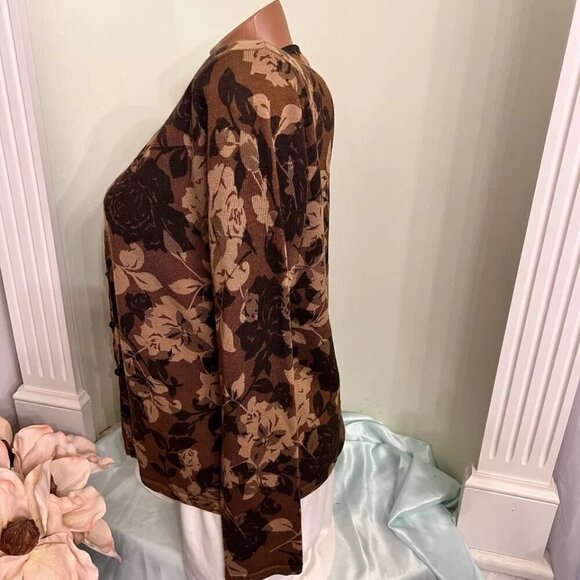 Jones New York. Size Large. Extra Fine Merino Wool Cardigan. Brown. B28 - Picture 4 of 6